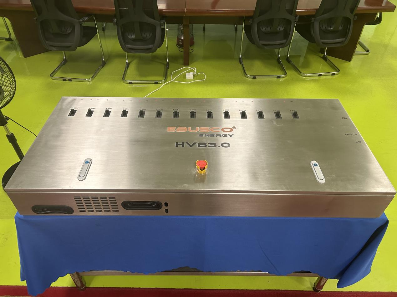 船用儲(chǔ)能柜高壓匯流箱 Image 2